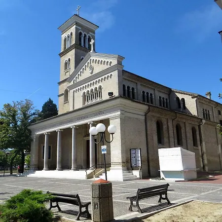 Holiday home Case Vacanza Invacanzapineto Pineto